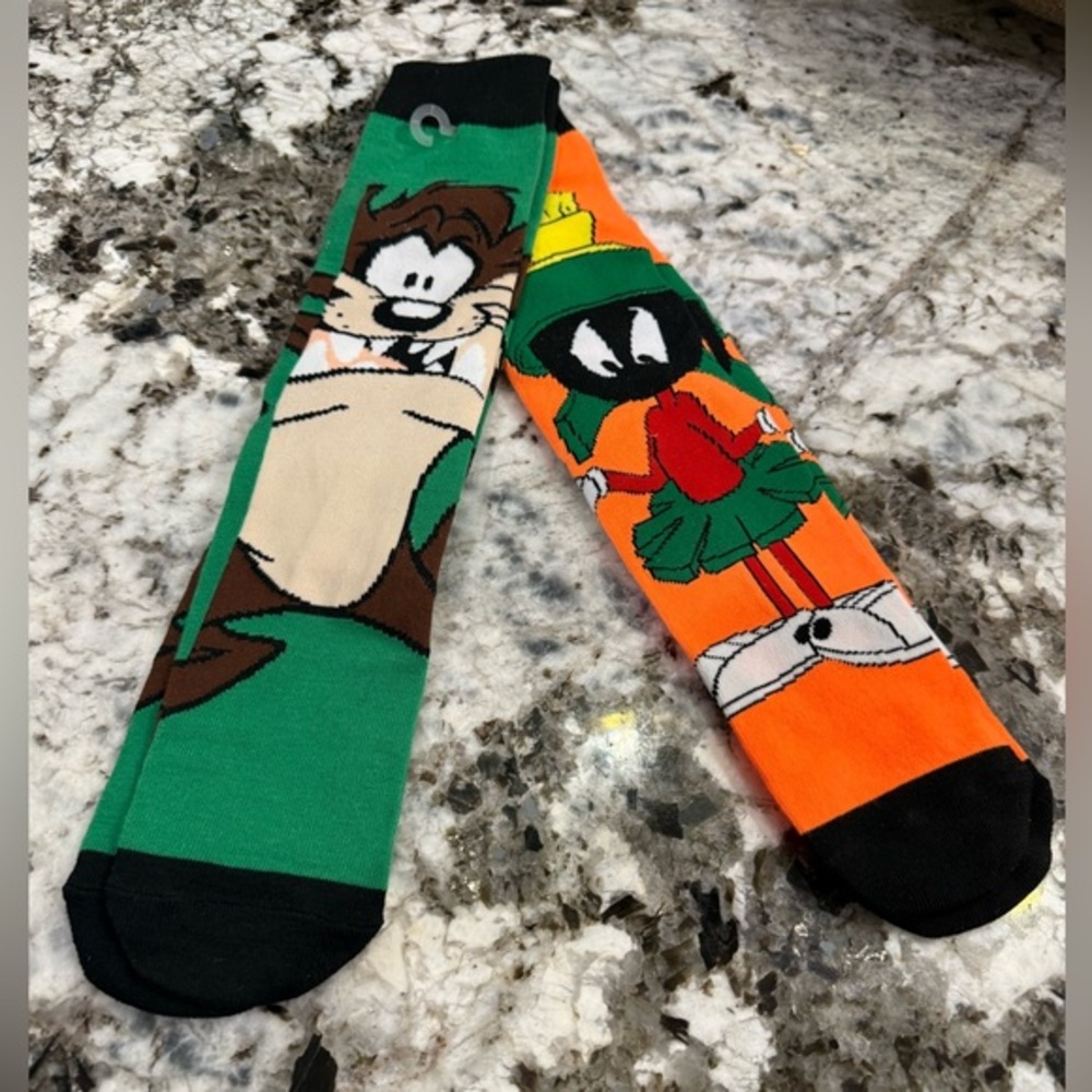 Tasmanian Devil & Marvin the Martian Socks mens